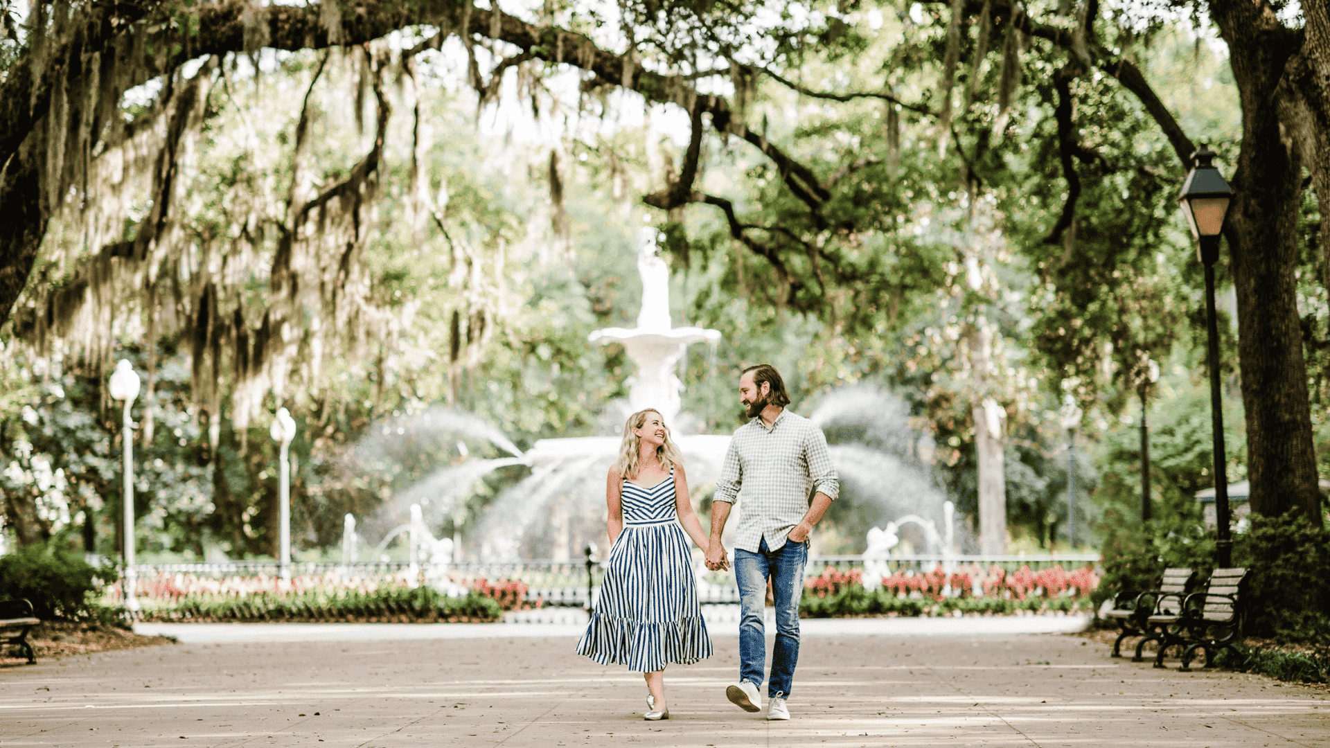 Couples-in-Savannah-Georgia-