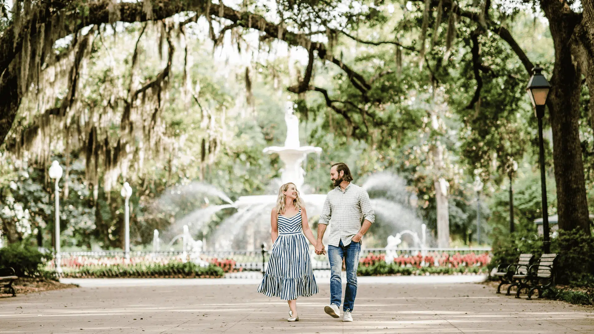 Couples-in-Savannah-Georgia-