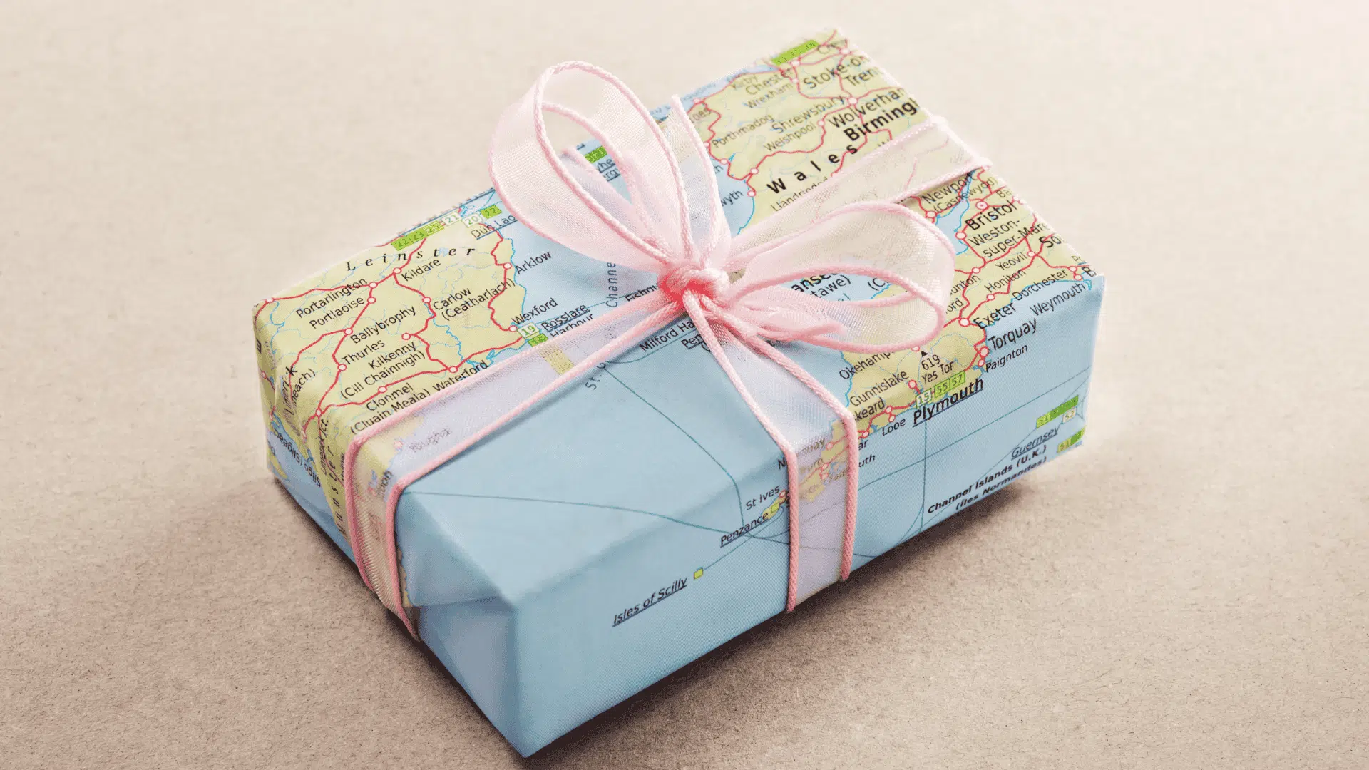 Travel-Inspired Gifts They'll Take Everywhere