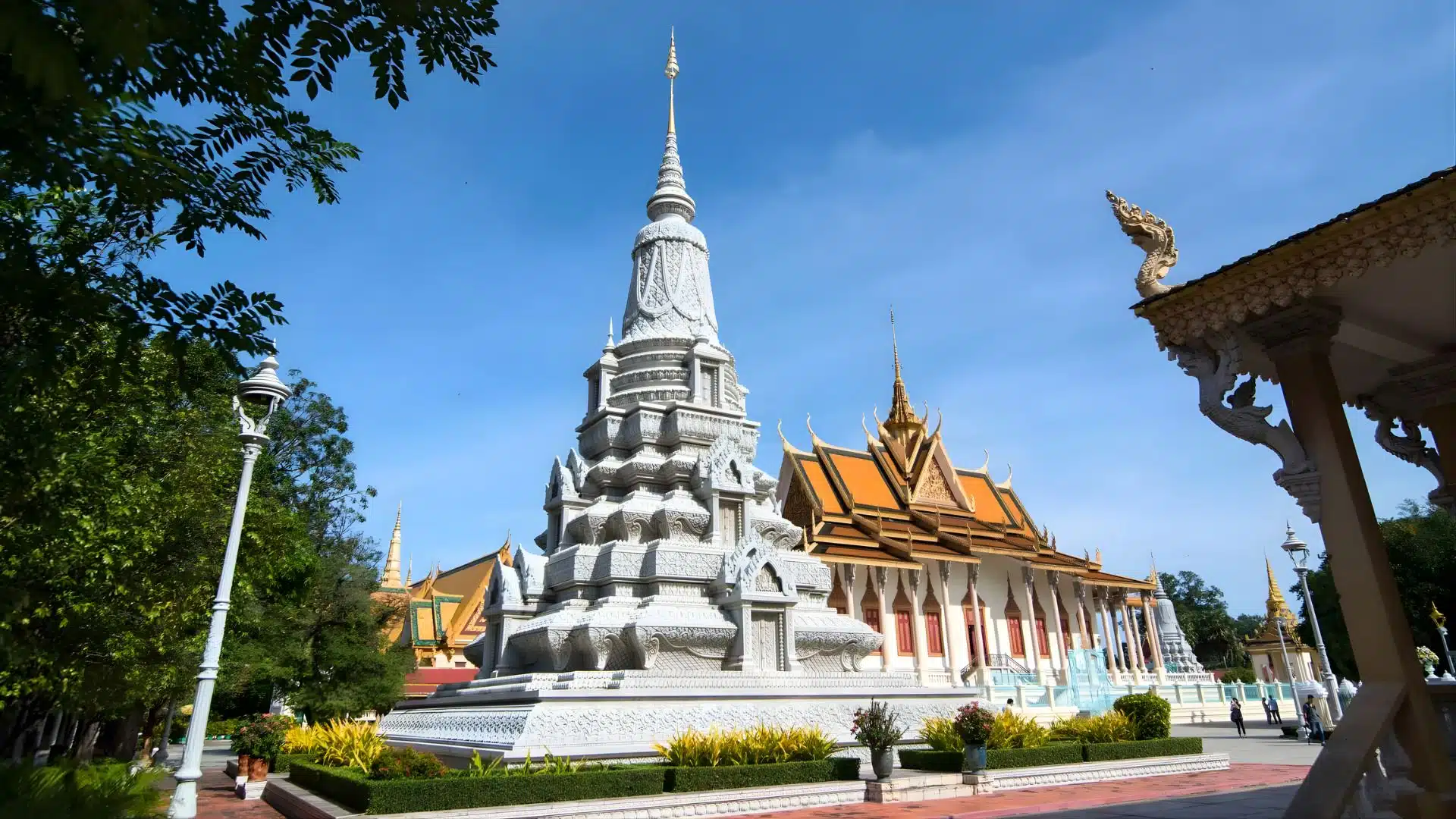 cambodia budget travel