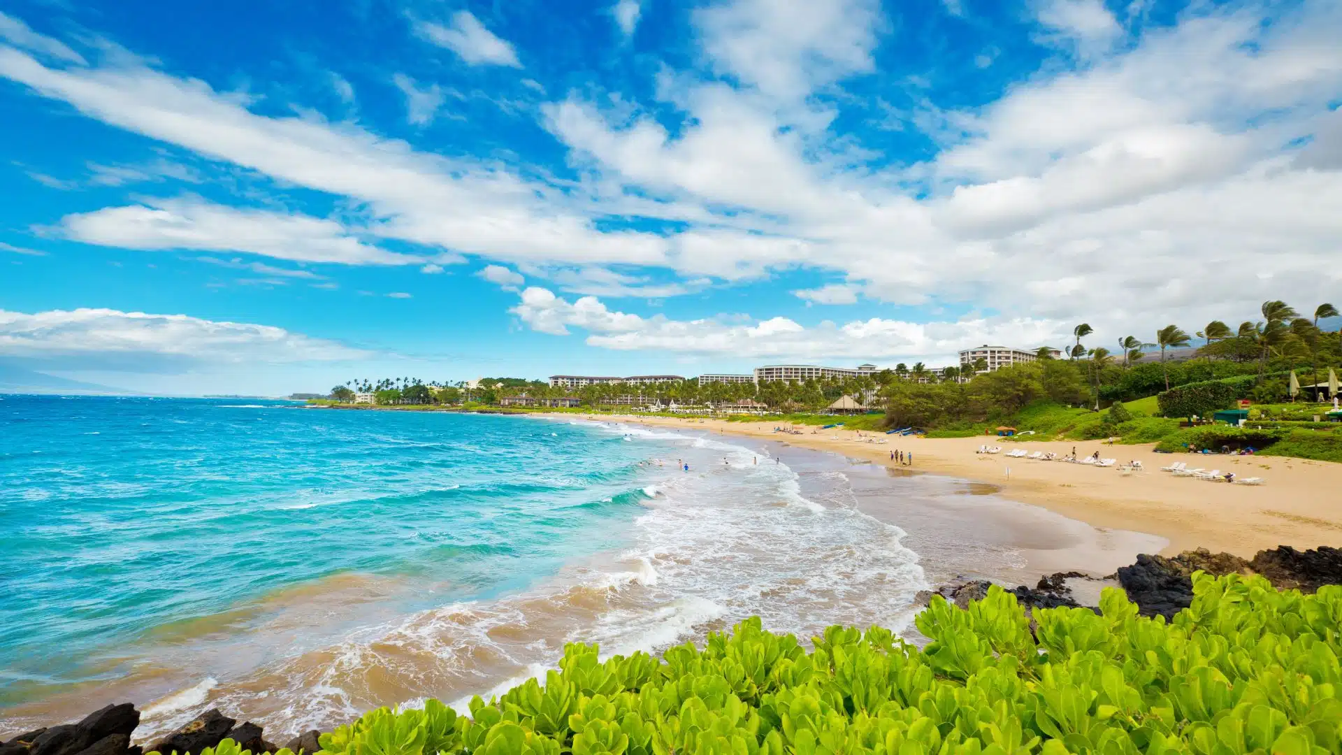 maui hawaii volcanic beaches