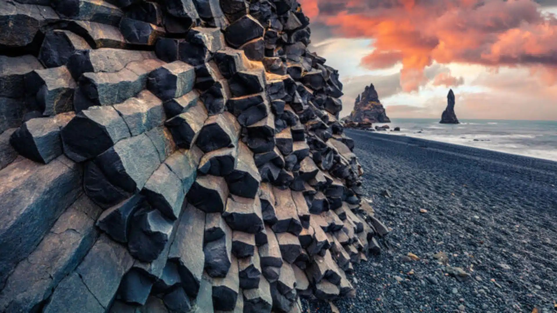 valude iceland adobestock